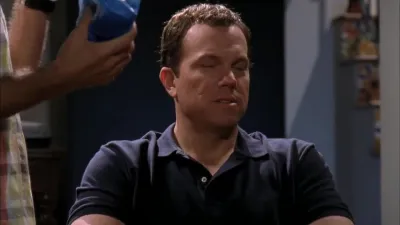 Chuck-E4