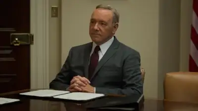 House of Cards-E2