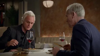 iZombie-E12.You've Got to Hide Your Liv Away