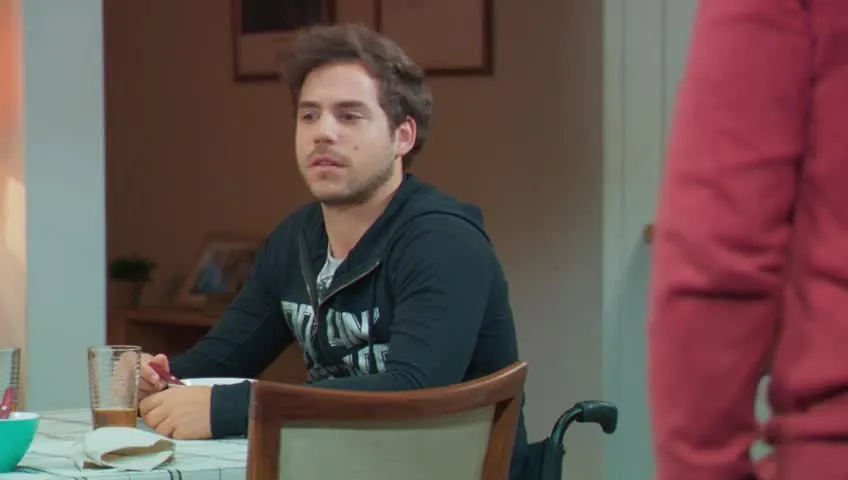 E44