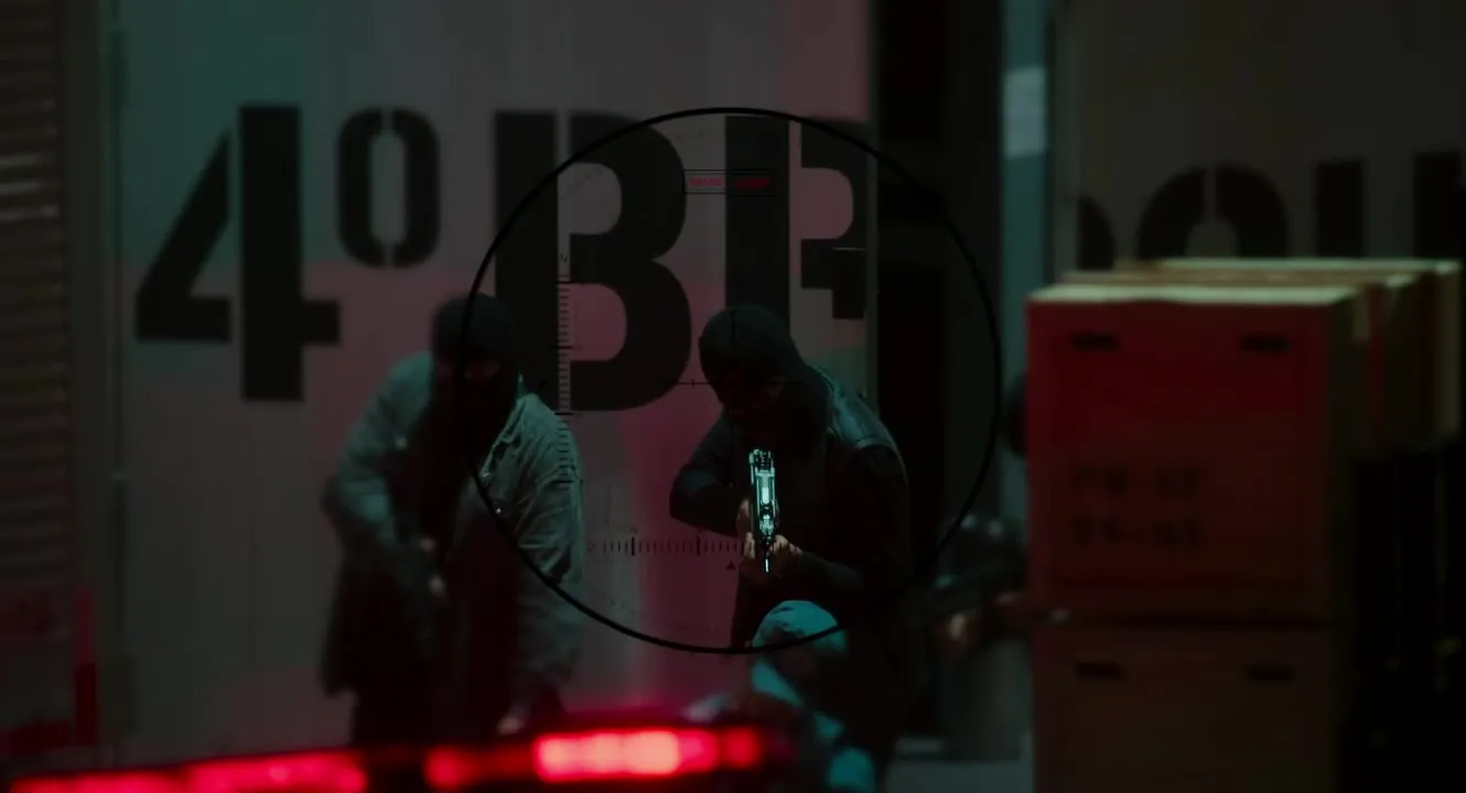 E8