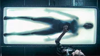 Nightflyers-Tudo o que se vê é o abismo