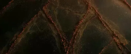E8