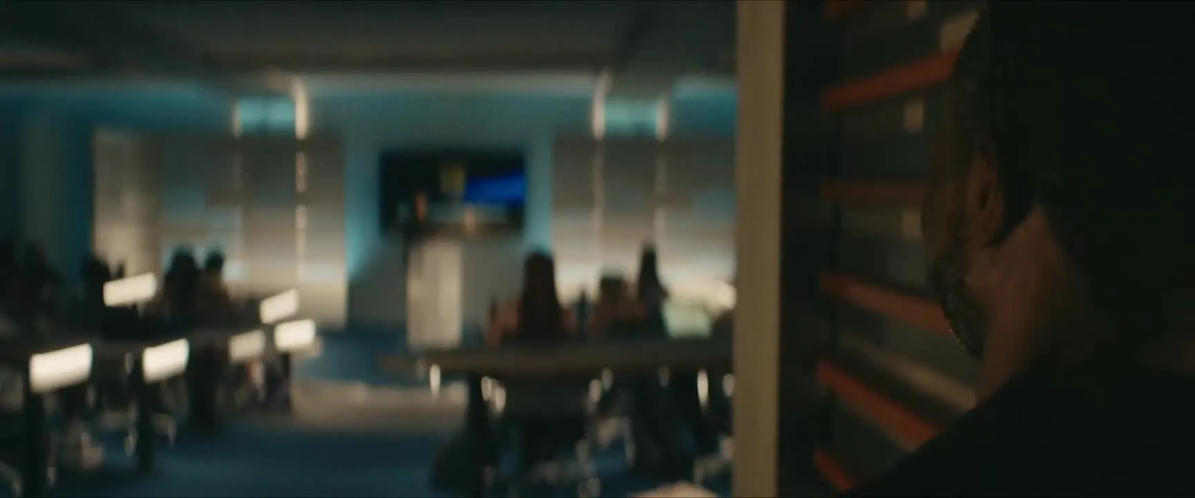 E3