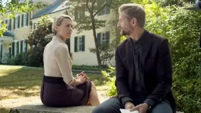 House of Cards-E10