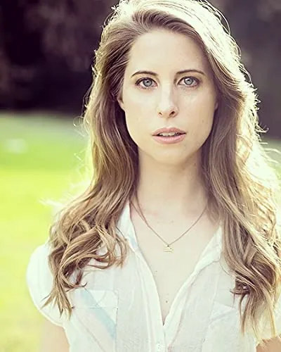Lara Thomas Ducey