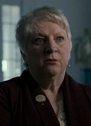 Lyn Overton