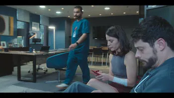 Uma conspiração tem início