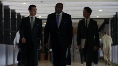 Suits-E12