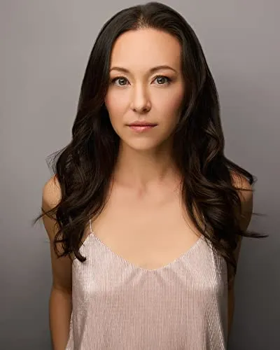 Tara Elizabeth Cho