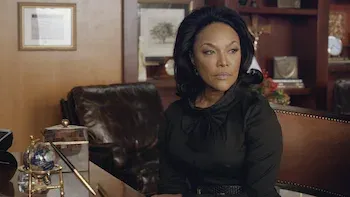 Greenleaf-E7.Um trem pode esconder outro