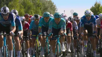 Tour de France: No Coração do Pelotão-Ou se adapta ou morre