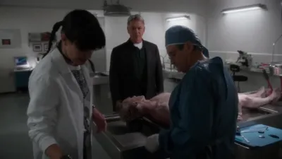 NCIS: Investigações Criminais-E10.Sins of the Father