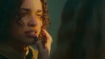 E10.O passado lá fora, o futuro aqui dentro