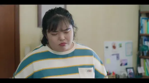 E9