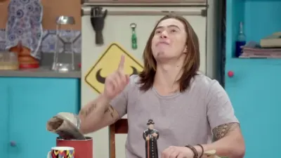 E2