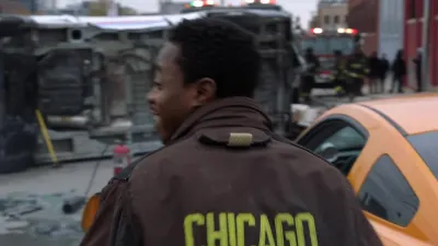 Chicago Fire: Heróis Contra o Fogo-E10.Hold Our Ground
