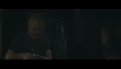Gêmeas: Mórbida Semelhança-E4