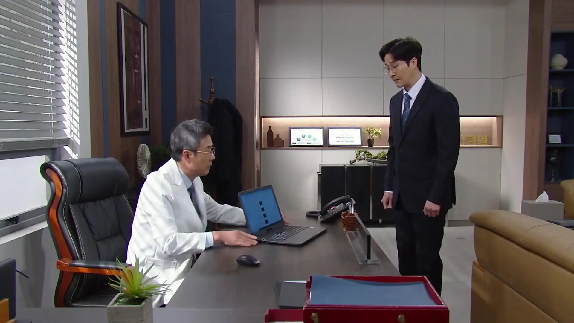 Su Ji e U Ri Episódio 10
