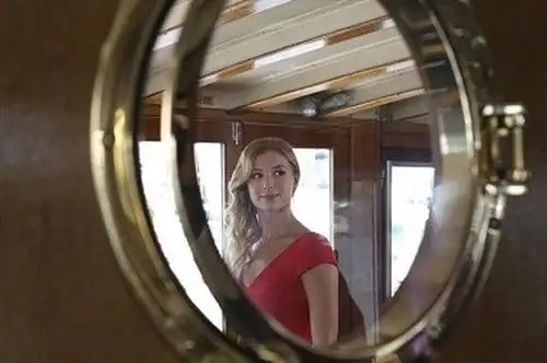 E1