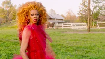 AJ and the Queen-E10.Dallas