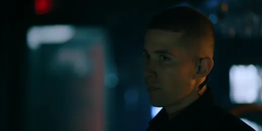 E6