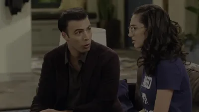 Ashley Garcia: A de Amor-E8.Go to a High School Dance