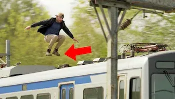 Episódio 1: Saltando de um trem em movimento