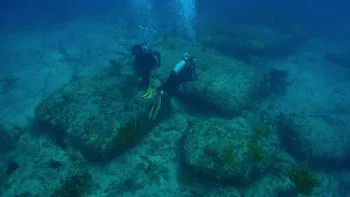 E4.Fantasmas de um mundo submerso