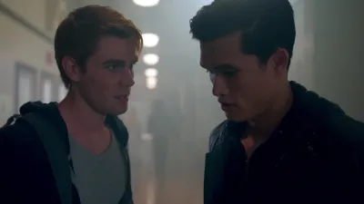 Riverdale-E2.Chapter Fifteen: Nighthawks