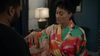 Black-ish-E18