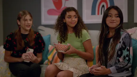 E4.Sleepover Showdown