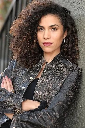 Andrea Sixtos