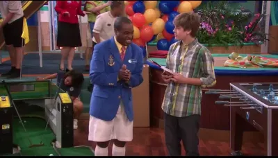 Zack e Cody: Gêmeos a Bordo-E8