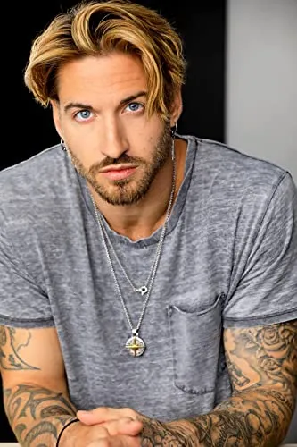 Travis DesLaurier