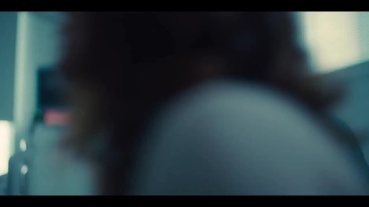 E8