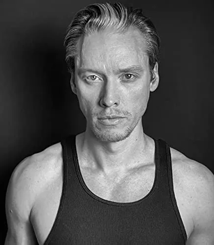 Sean Stolzen
