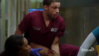 Chicago Med: Atendimento de Emergência-E5.Mountains and Molehills