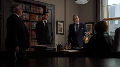 Suits-E15.Tiny Violin