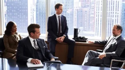 Suits-E14