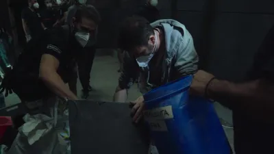 La casa de papel: De Tokio a Berlín-E1.From Tokyo to Berlin