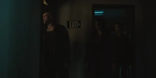 E4