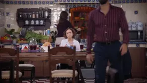 Cena do episódio 23 de Quem Segura a Minha Família?