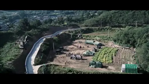 E1