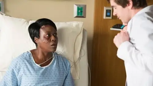 E8