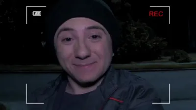 E9