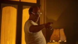 Cena do episódio 8 de Um Contador no Mundo do Crime