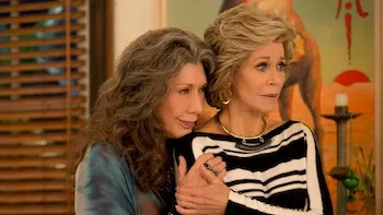 Grace and Frankie-E12.A festa