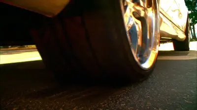 E8