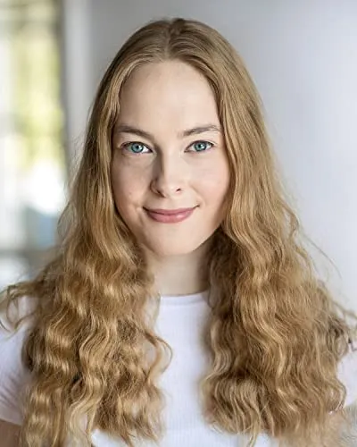 Laura Janes